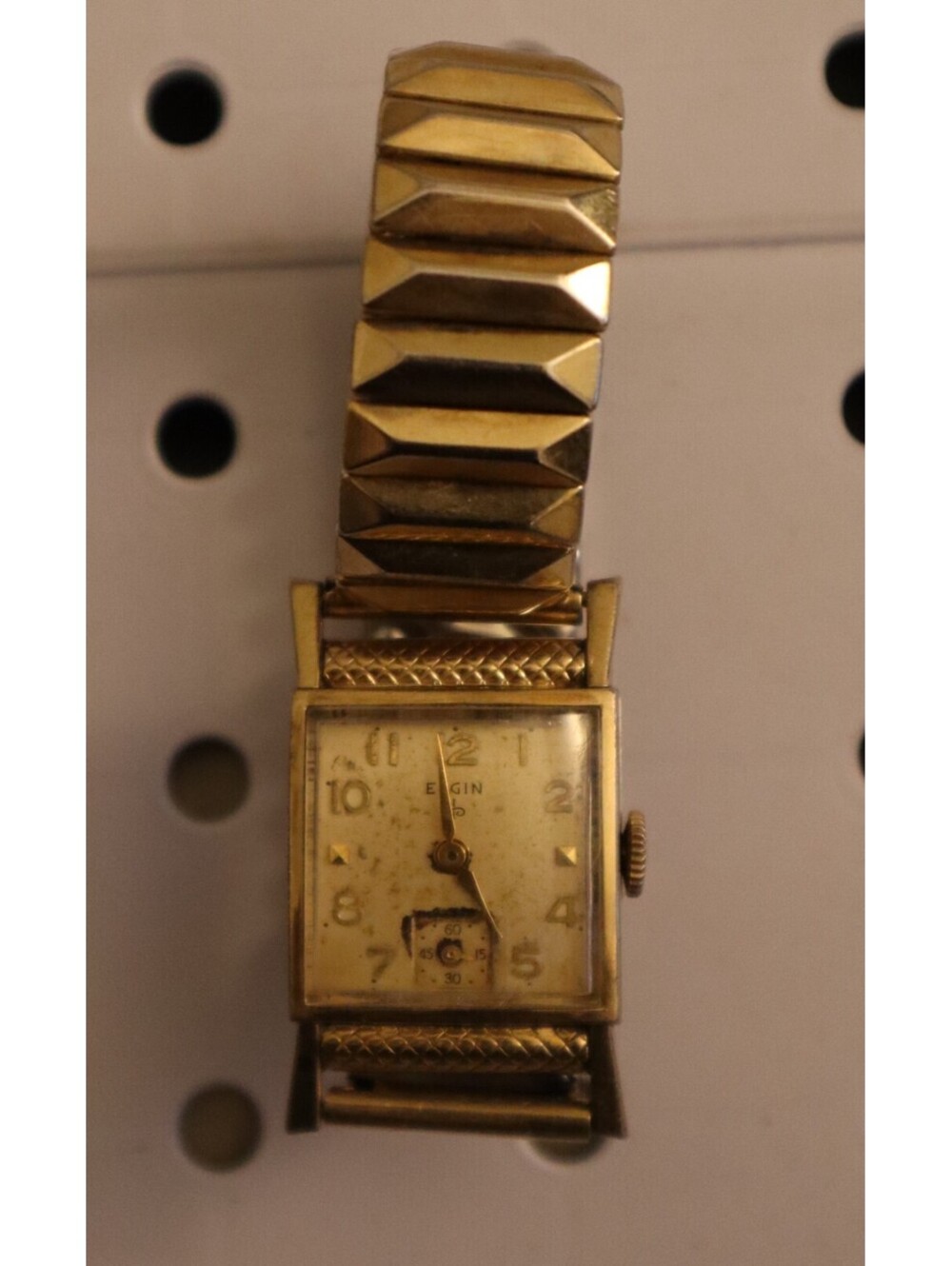 Vintage Original Elgin 711 Hand Wind 19j 10K Rolled Gold Watch Running w/GF Band